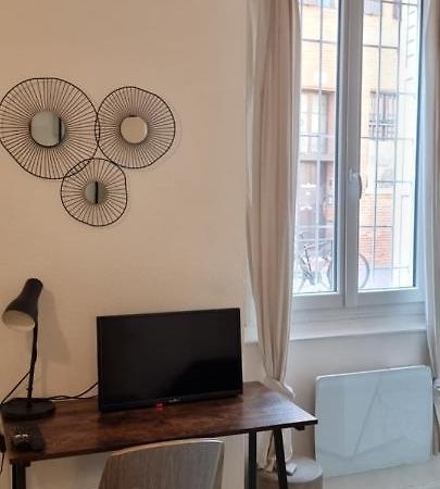 Studio En Rdc - Quai De Garonne - Capitole - Wifi Toulouse Exterior foto